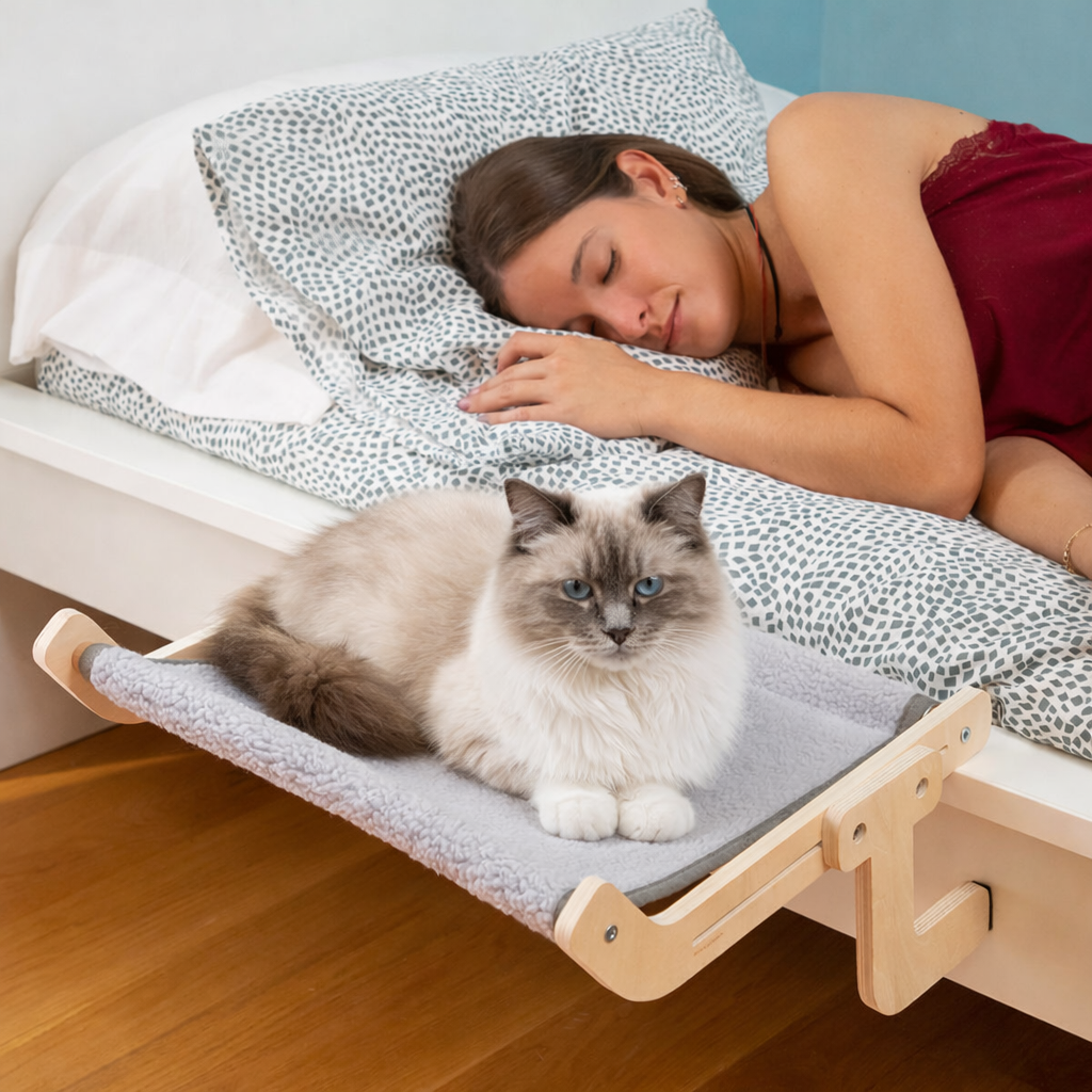 Hamac Suspendu pour Chat InnovaGoods – Bois et Métal